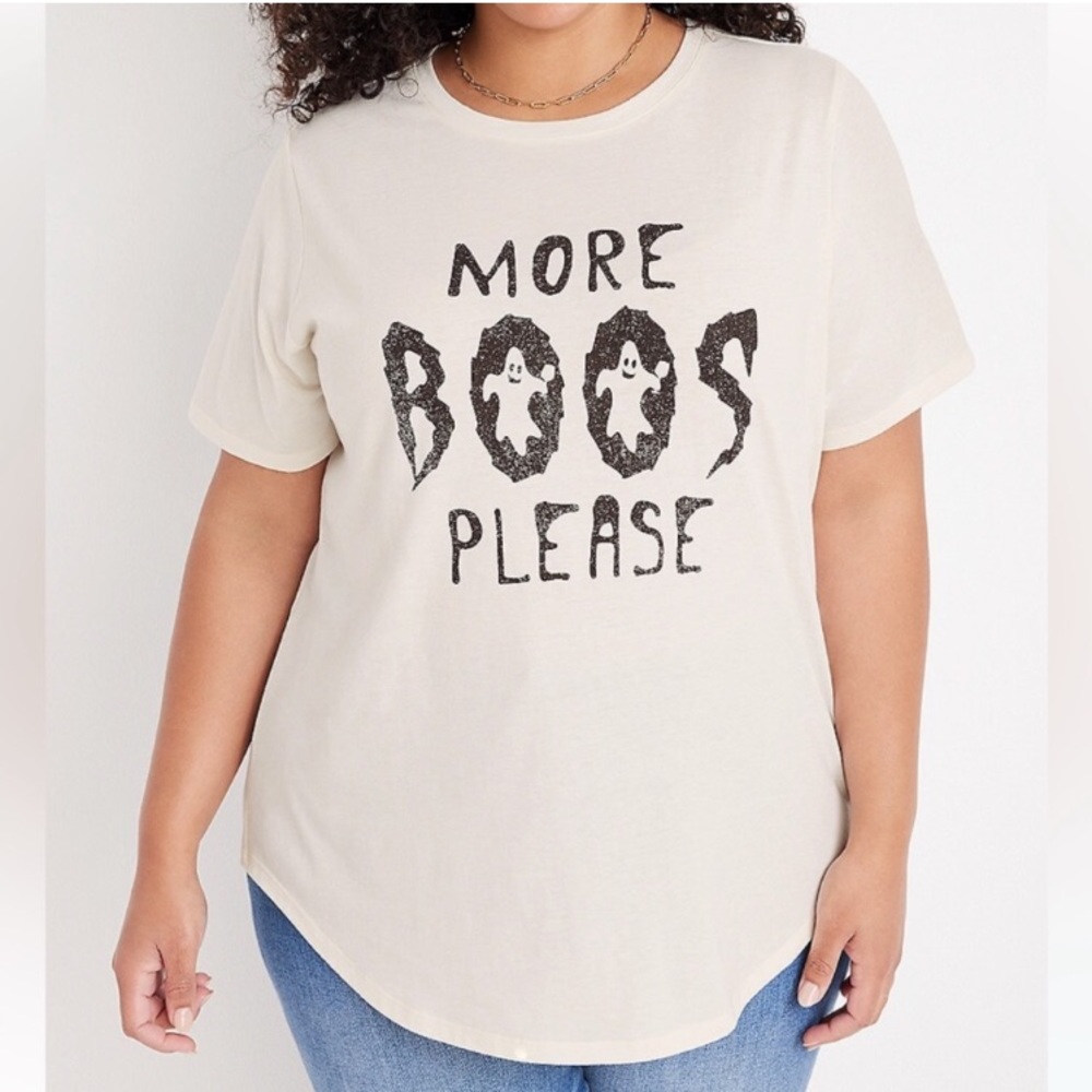 🍁 MAURICES Size 16w-18w Cream More Boos Please Graphic Tee NWT